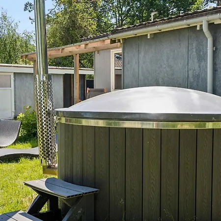 Cozy House On Als 100m From Sandy